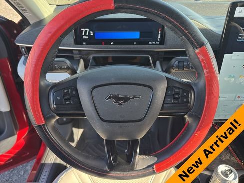 Used 2021 Ford Mustang Mach-E Premium image 14