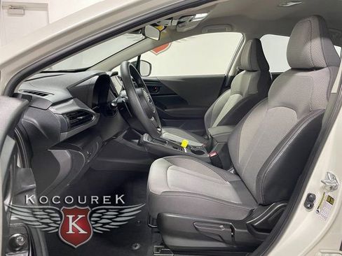 Used 2024 Subaru Crosstrek 2.0i Premium image 11