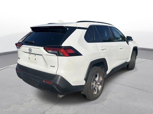 Used 2025 Toyota RAV4 XLE FWD image 6