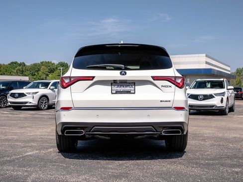 Certified 2023 Acura MDX w/ Technology Package AWD/4WD image 11