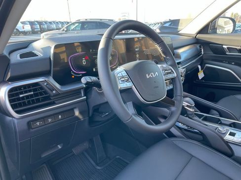 New 2025 Kia Telluride LX image 9