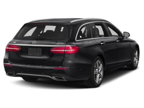 Used 2017 Mercedes-Benz E 400 4MATIC Wagon image 5