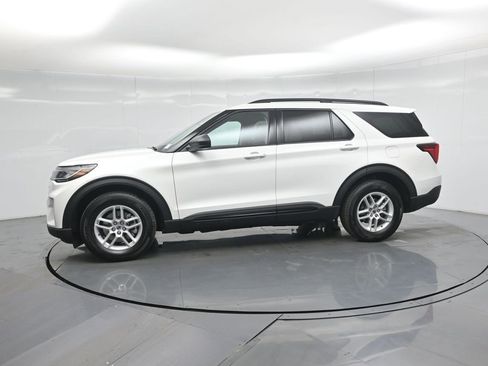 New 2026 Ford Explorer Active RWD image 30