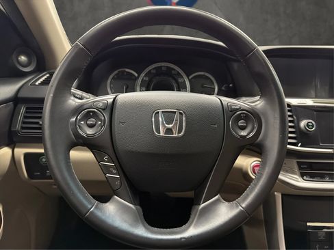 Used 2015 Honda Accord EX-L image 32