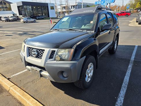 Used 2011 Nissan Xterra S AWD/4WD image 2