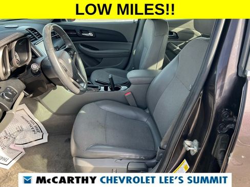 Used 2015 Chevrolet Malibu LT image 25