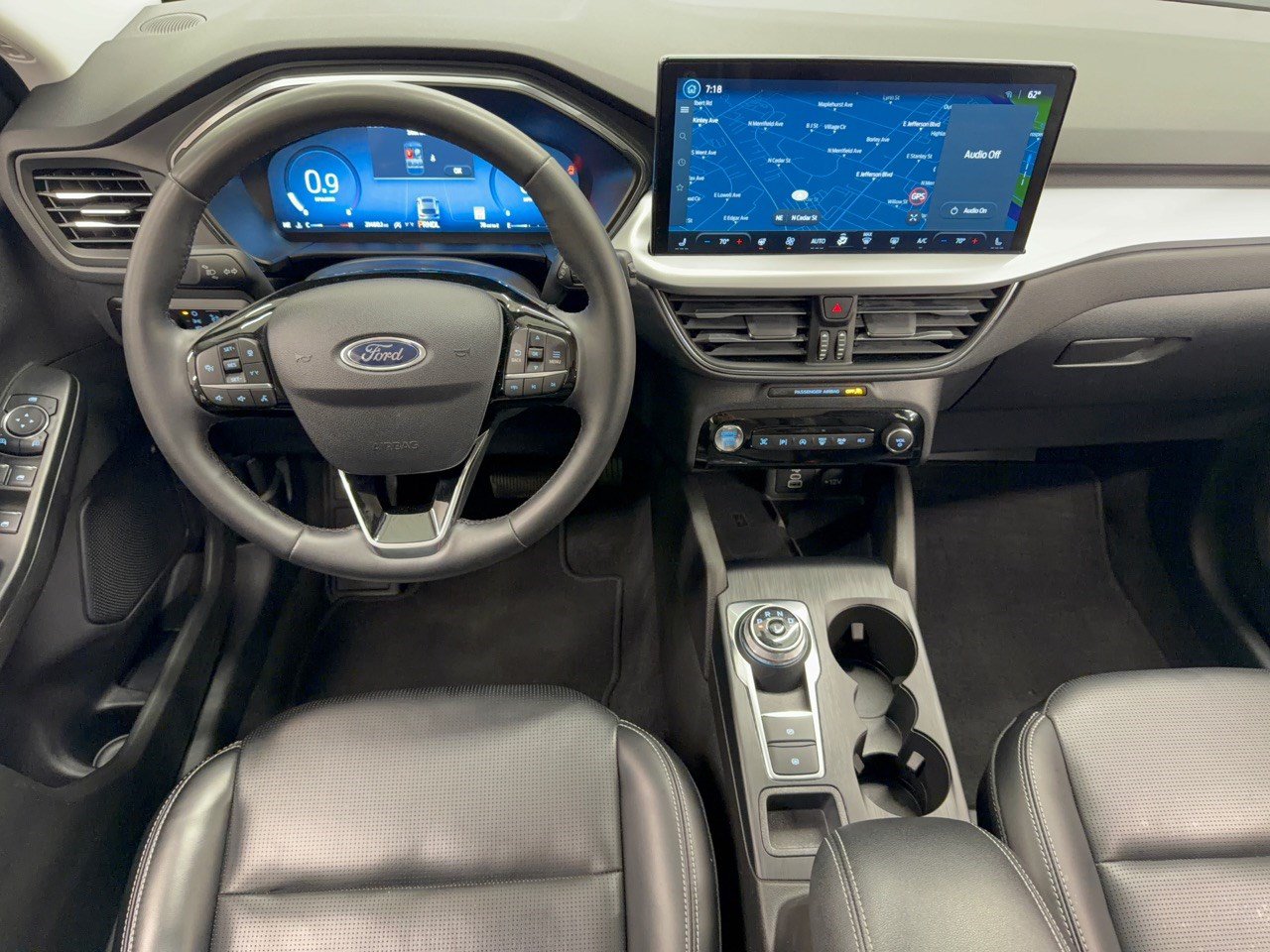 Used 2024 Ford Escape Platinum AWD/4WD image 17