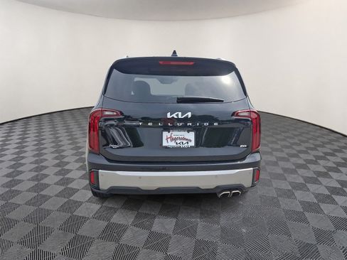 Certified 2025 Kia Telluride S AWD/4WD image 5