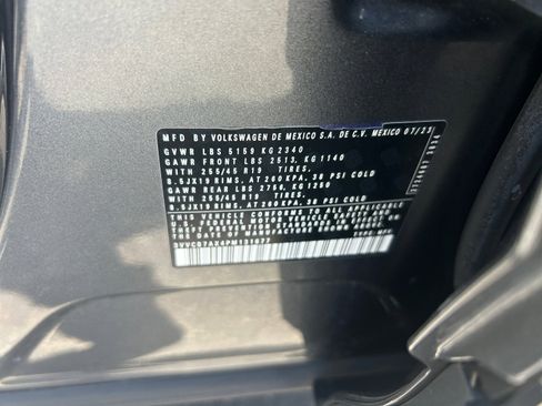 Used 2023 Volkswagen Tiguan SE R-Line image 24