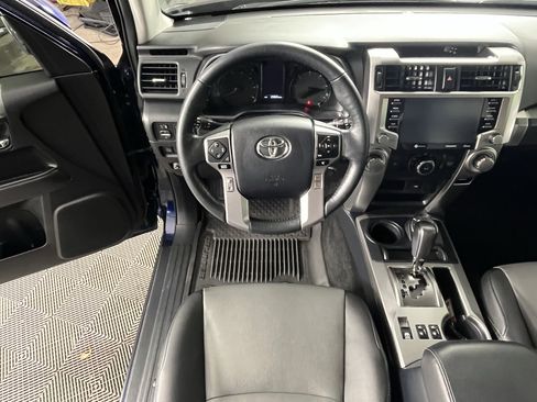 Used 2024 Toyota 4Runner SR5 Premium w/ SR5 Premium Package image 13