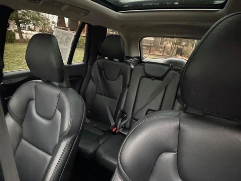 Used 2018 Volvo XC90 T5 Momentum w/ Momentum Plus Package image 40