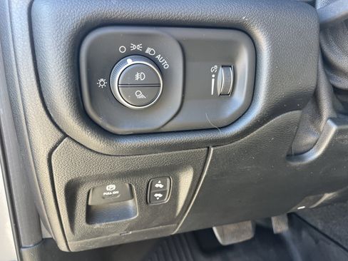 Used 2020 RAM 1500 Big Horn image 30