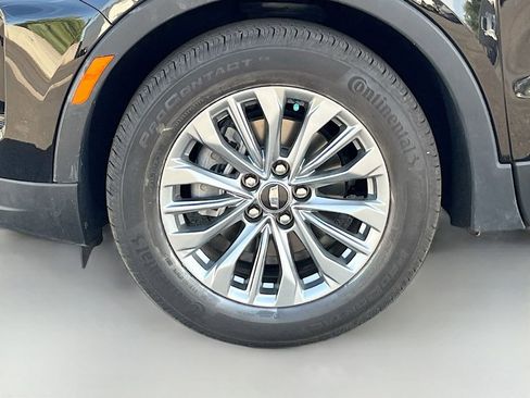Used 2024 Cadillac XT4 Premium Luxury w/ Cold Weather Package FWD image 31
