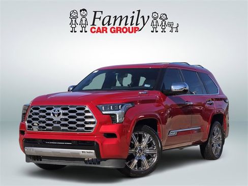 Used 2025 Toyota Sequoia Capstone image 1