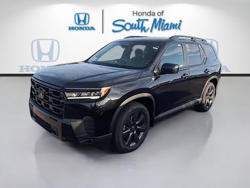 New 2026 Honda Pilot Sport image 3
