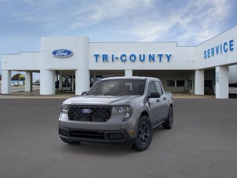 New 2025 Ford Maverick XLT image 2