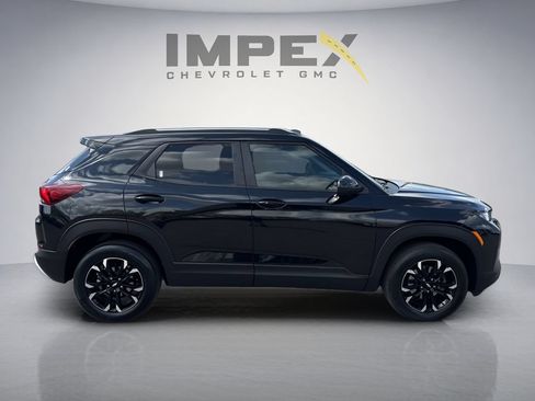 Used 2023 Chevrolet TrailBlazer LT AWD/4WD image 6