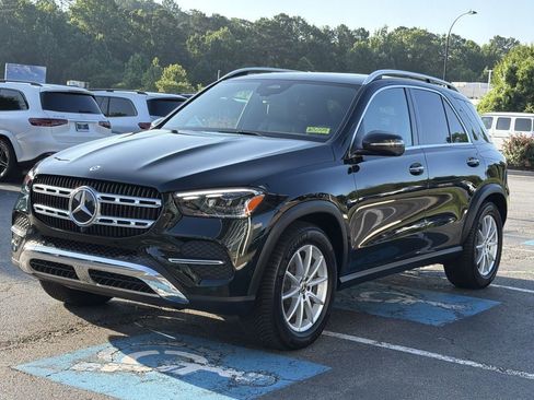 Certified 2025 Mercedes-Benz GLE 450 4MATIC w/ Winter Package image 7