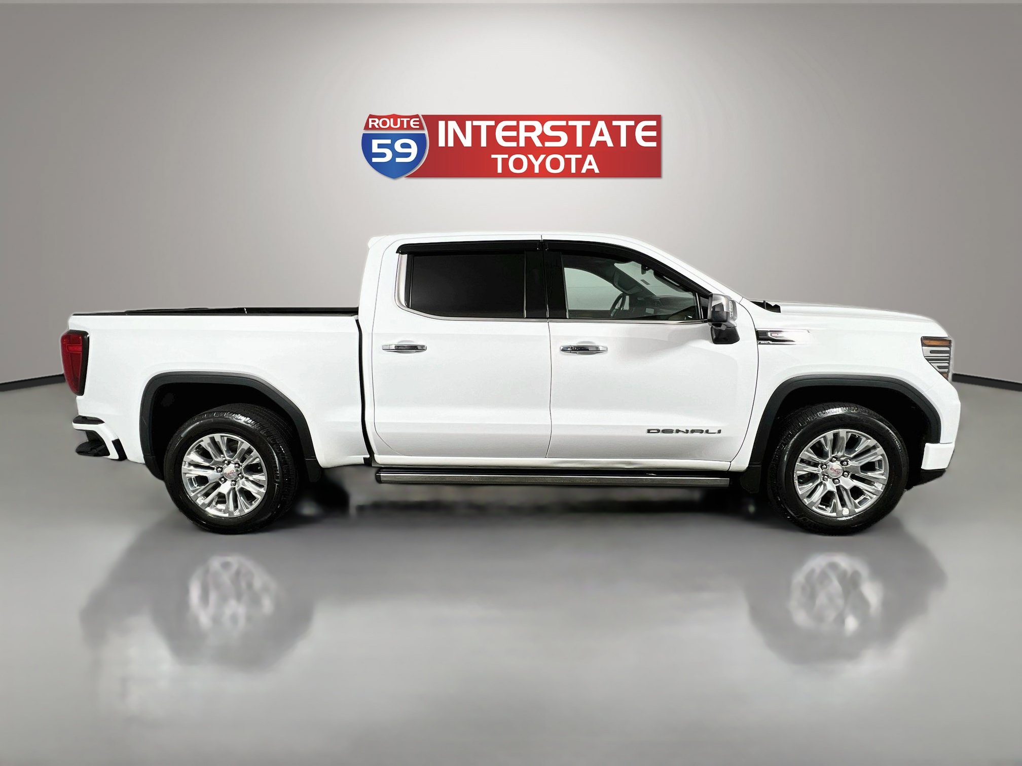 Used 2023 GMC Sierra 1500 Denali AWD/4WD image 8