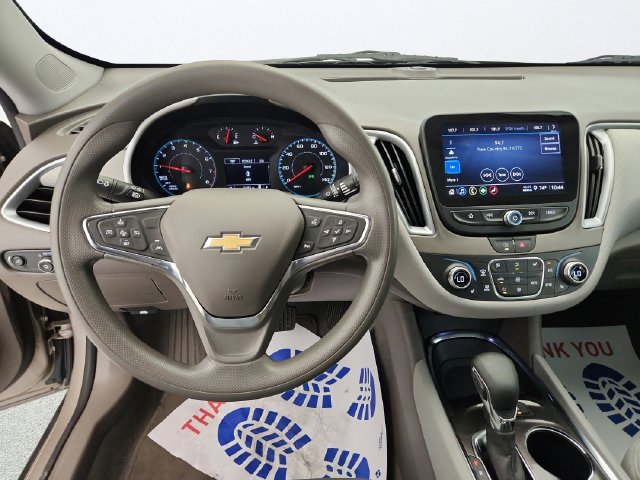 Used 2025 Chevrolet Malibu LT FWD image 13