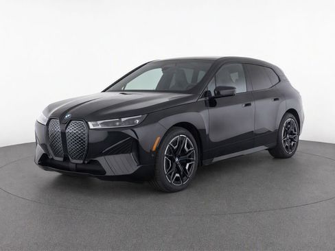 Used 2024 BMW iX xDrive50 w/ Premium Package AWD/4WD image 7