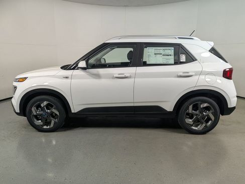 New 2026 Hyundai Venue SEL image 4