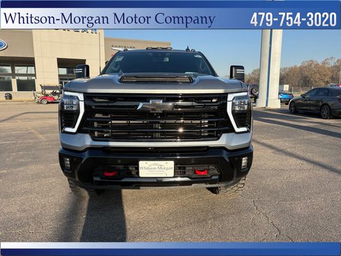 Used 2025 Chevrolet Silverado 2500 LT w/ Trail Boss Package image 3