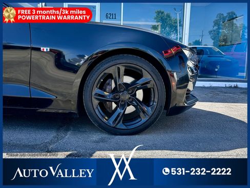 Used 2021 Chevrolet Camaro SS image 9