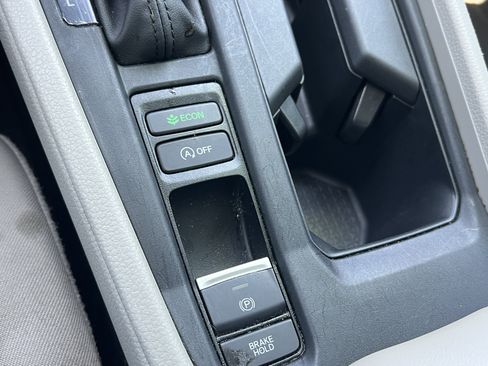 Used 2023 Honda Accord LX image 30
