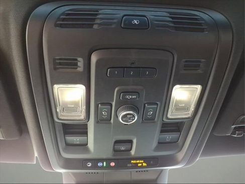 Used 2023 Cadillac Escalade Premium Luxury image 26