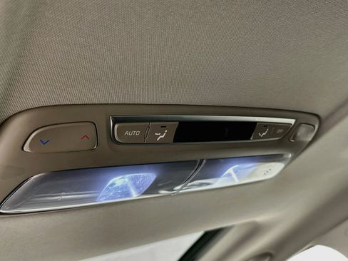 Used 2025 Kia Telluride S FWD image 28