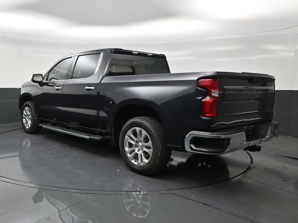 Used 2023 Chevrolet Silverado 1500 LTZ RWD image 3