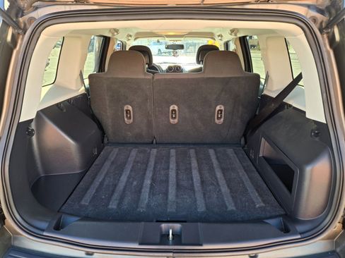 Used 2015 Jeep Patriot Latitude image 10
