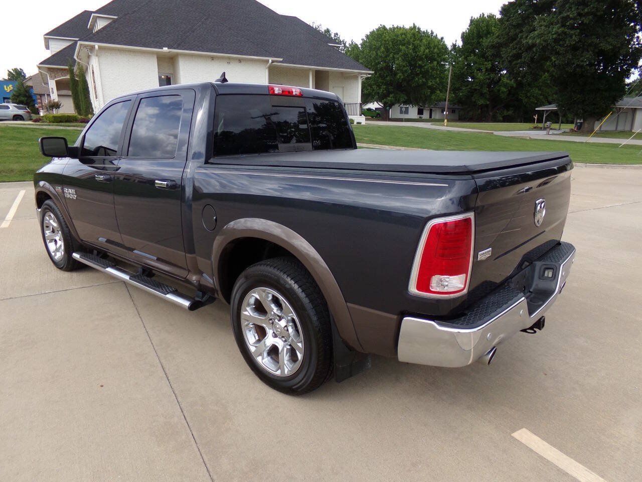 Used 2017 RAM 1500 Laramie w/ Convenience Group RWD image 33