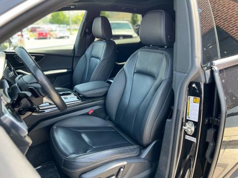 Used 2019 Audi Q8 Premium w/ Convenience Package image 20