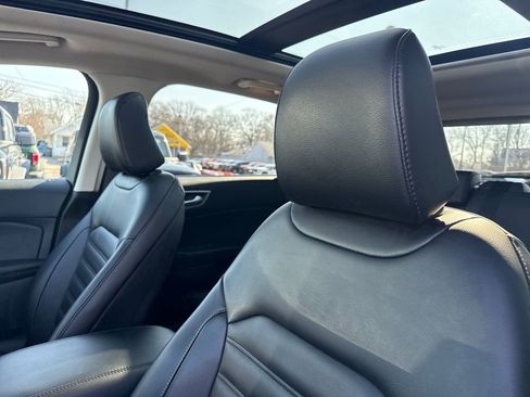 Used 2024 Ford Edge SEL w/ Convenience Package image 26