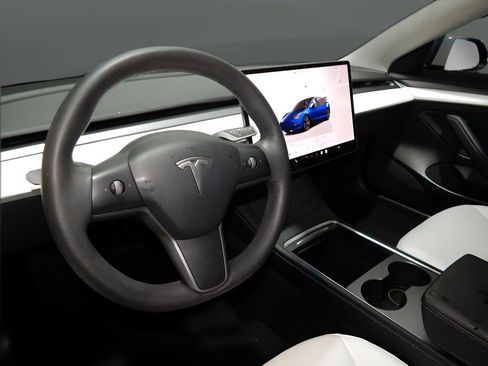 Used 2022 Tesla Model 3 Long Range image 16