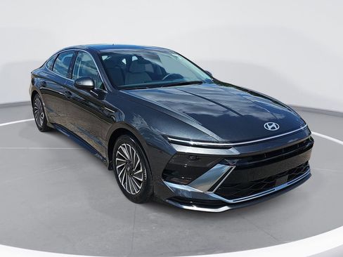Certified 2025 Hyundai Sonata SEL FWD image 3