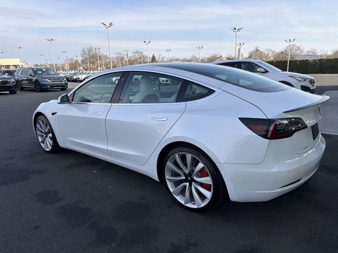 Used 2019 Tesla Model 3 Long Range image 6