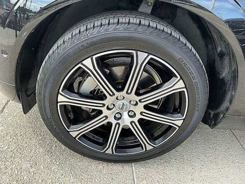 Used 2019 Volvo XC60 T6 Inscription w/ Protection Package Premier AWD/4WD image 12