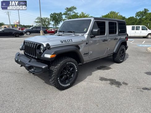 Used 2020 Jeep Wrangler Unlimited Sport AWD/4WD image 2
