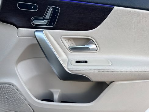 Used 2021 Mercedes-Benz A 220 image 18