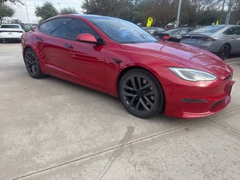 Used 2022 Tesla Model S Plaid image 3
