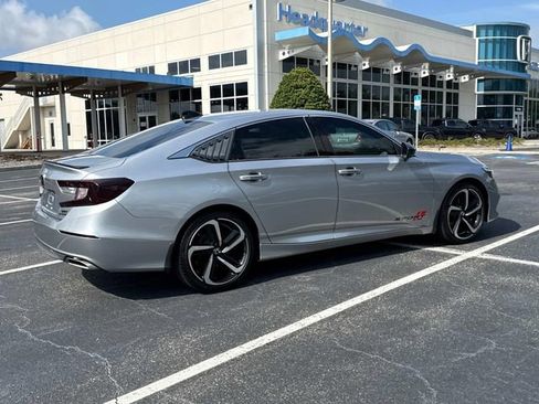 Used 2021 Honda Accord Sport image 3