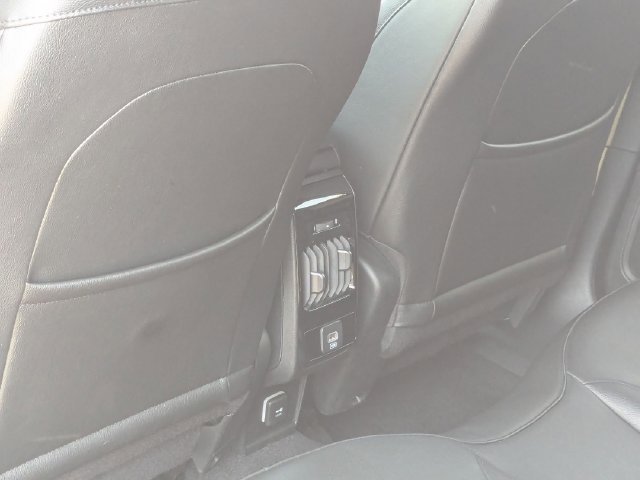 Used 2025 Jeep Compass Limited AWD/4WD image 17