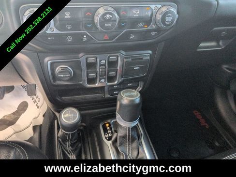 Used 2020 Jeep Wrangler Unlimited Sahara AWD/4WD image 15