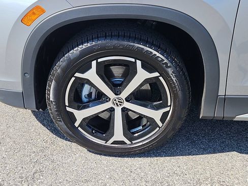Certified 2026 Volkswagen Tiguan SE AWD/4WD image 7
