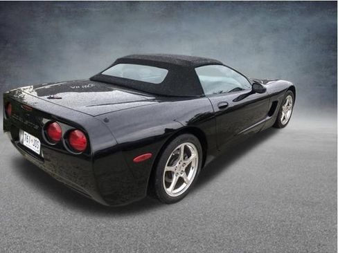 Used 2003 Chevrolet Corvette Convertible w/ Preferred Equipment Group1 RWD image 9