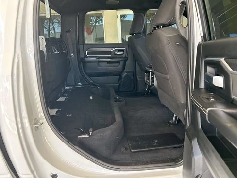 Used 2025 RAM 3500 Big Horn AWD/4WD image 30