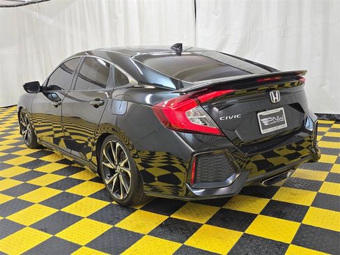 Used 2018 Honda Civic Si image 5